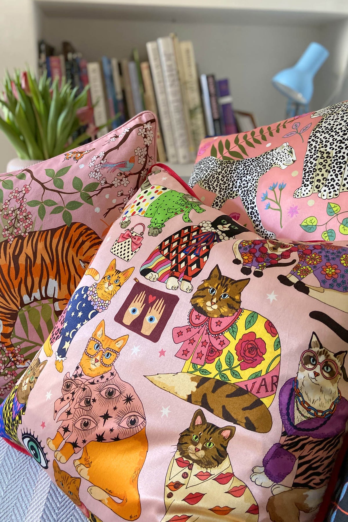 Fashion Cats Cushion Cover | Pink | Silk &amp; Cotton Blend